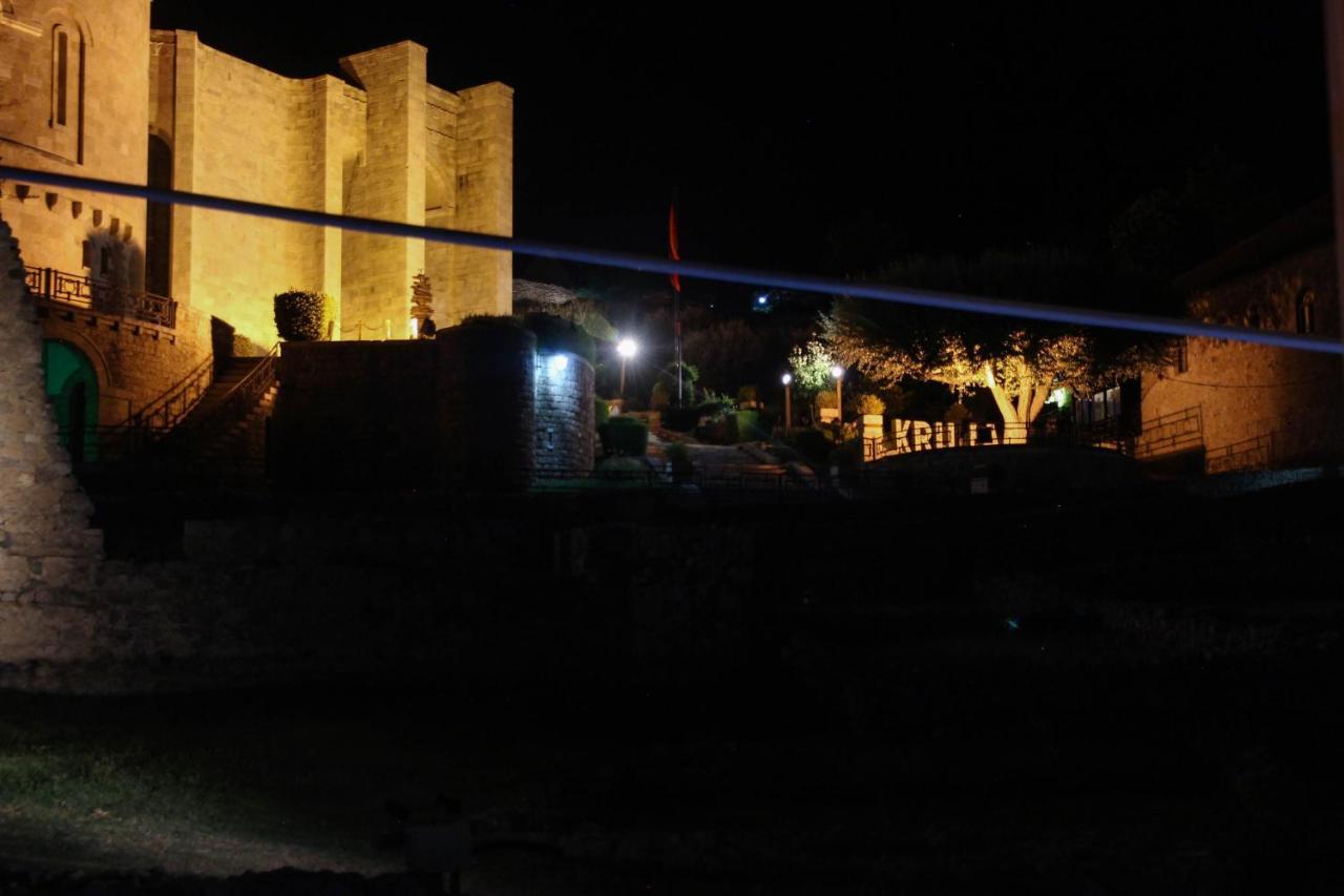 Kruja Albergo Diffuso , Inside Kruja Castle Buitenkant foto