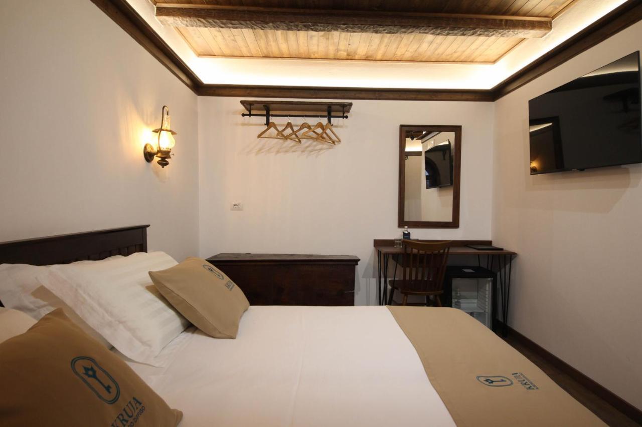 Kruja Albergo Diffuso , Inside Kruja Castle Buitenkant foto
